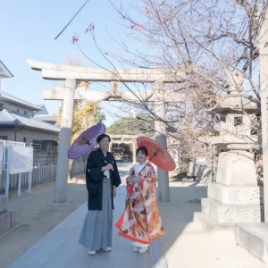 白無垢着付けとヘアメイクのJolie万梨恵、大阪市内神社での撮影